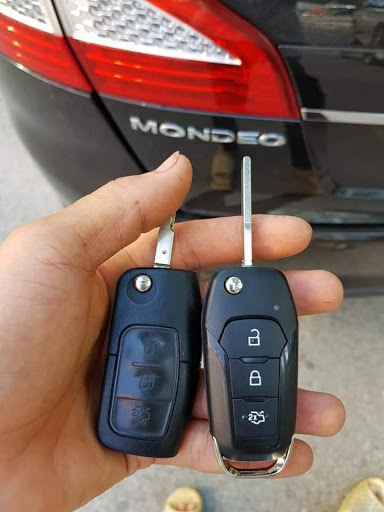 Chìa khóa xe Ford Mondeo