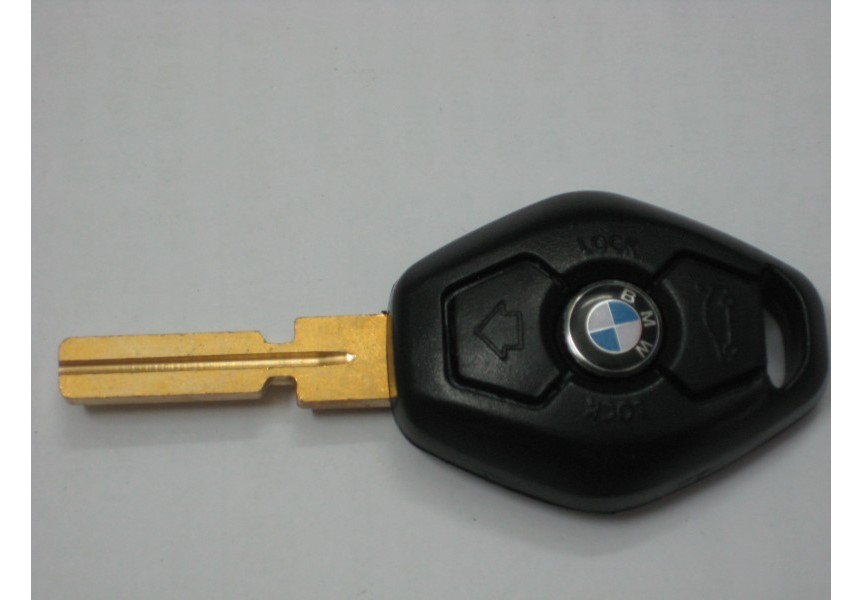 Cần cung cấp thông tin gì khi làm chìa khóa xe BMW 325i?