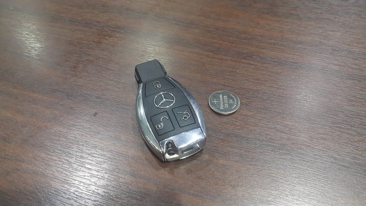 Làm Chìa Khóa Xe Mercedes GLA Class