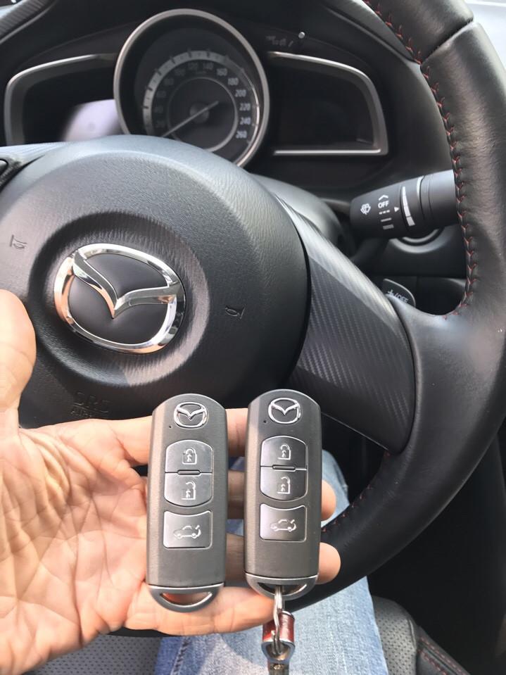 Làm chìa khóa xe Mazda 6 3 nút