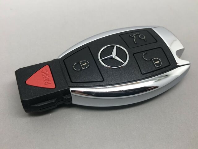 Làm chìa khóa thông minh xe Mercedes C Class