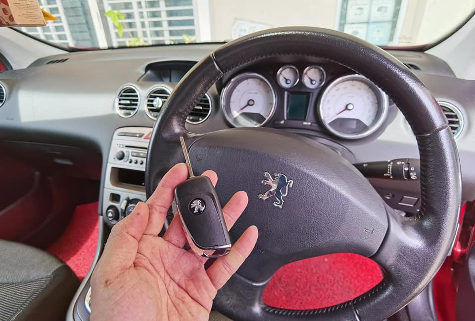 Mất chìa khóa xe Peugeot 308 phải làm sao?