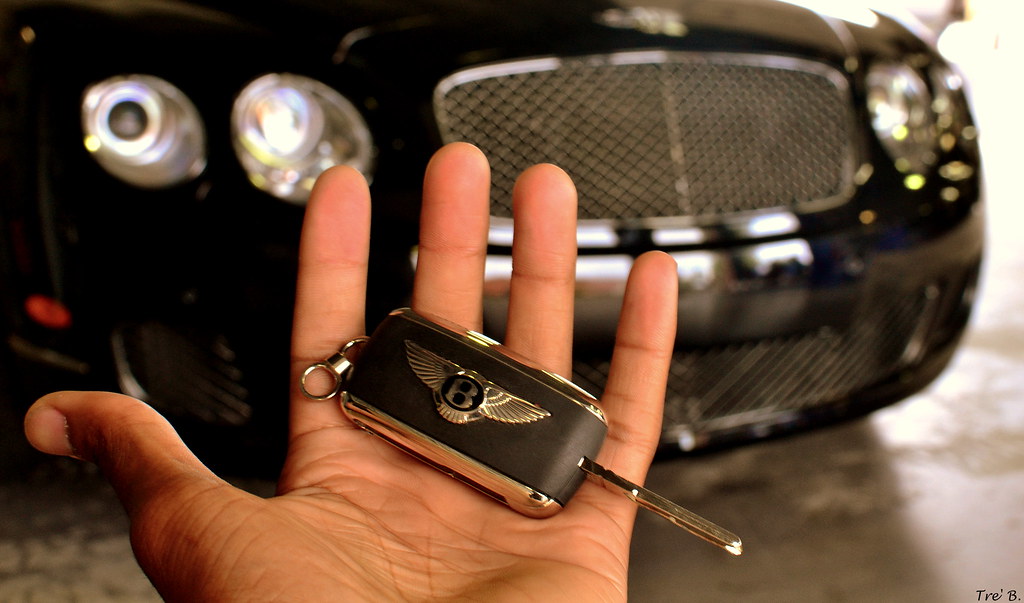Báo giá làm chìa khóa xe Bentley Continental GT