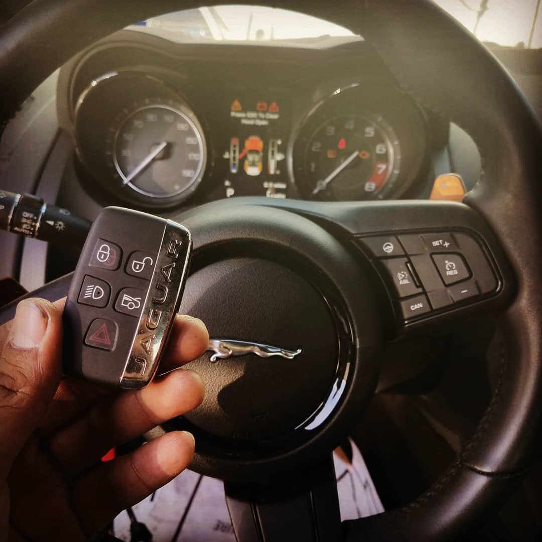 Hình ảnh chìa khóa cũ xe Jaguar