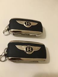Làm thêm chìa khóa xe Bentley Flying Spur dự phòng