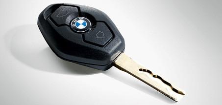 Làm chìa khóa xe BMW X5 3 nút