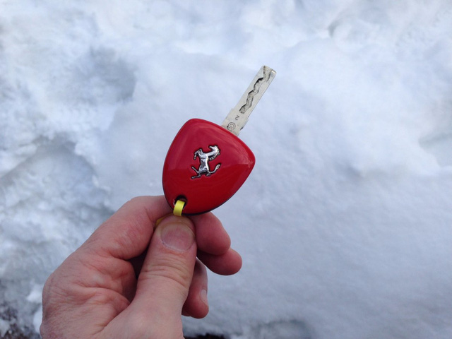 Chìa khóa remote Ferrari 3 nút