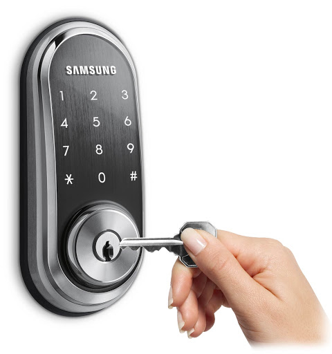 Mở khóa điện tử Samsung khi sử dụng khóa cơ mở cũng không được