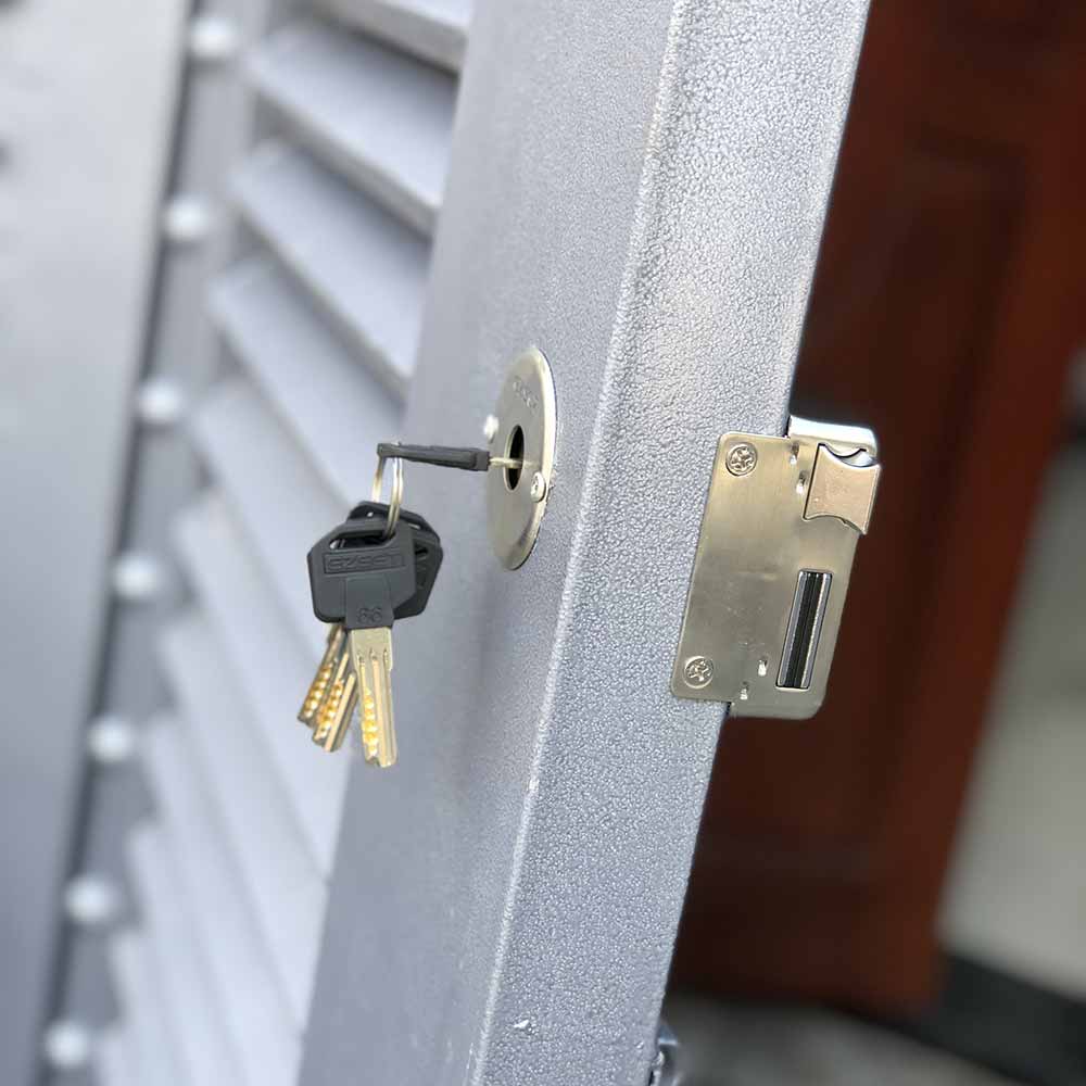 Thay ổ khóa cổng tại nhà bao nhiêu tiền?